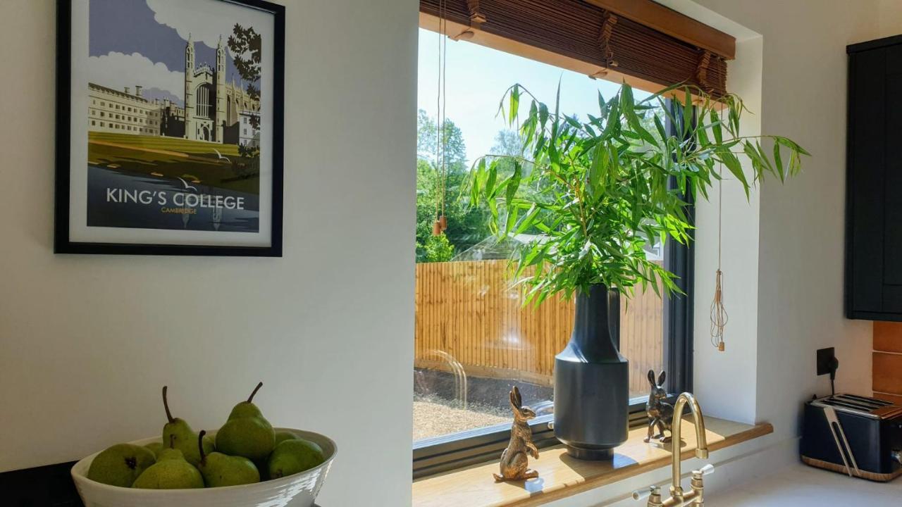 Finest Retreats - Blackbarn Wood Balsham ภายนอก รูปภาพ