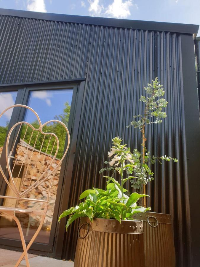 Finest Retreats - Blackbarn Wood Balsham ภายนอก รูปภาพ
