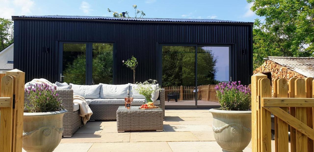 Finest Retreats - Blackbarn Wood Balsham ภายนอก รูปภาพ
