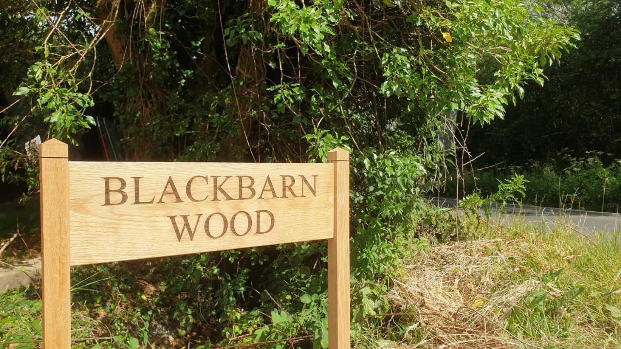 Finest Retreats - Blackbarn Wood Balsham ภายนอก รูปภาพ